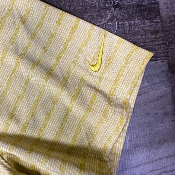 Nike Men’s Size XXL Dri Fit Performance Polo Shirt Green Yellow Striped - Picture 7 of 7